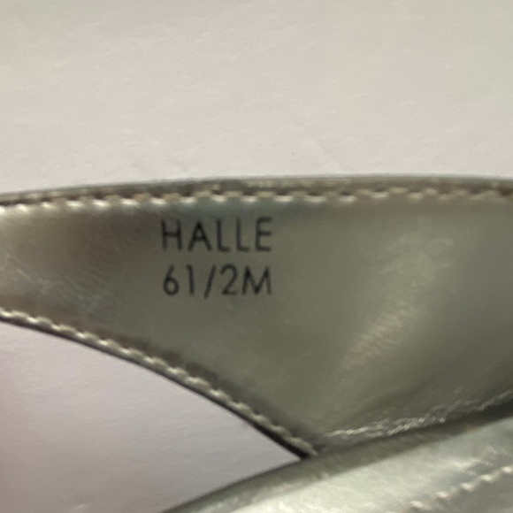 Tahari Halle Open Toe Slingback Heel - Picture 7 of 9